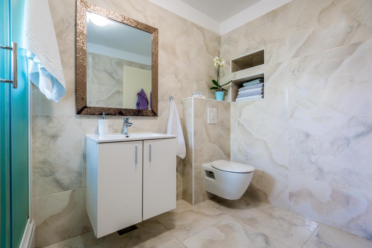 Nautica Free Parking Apartment Sibenik Exterior photo